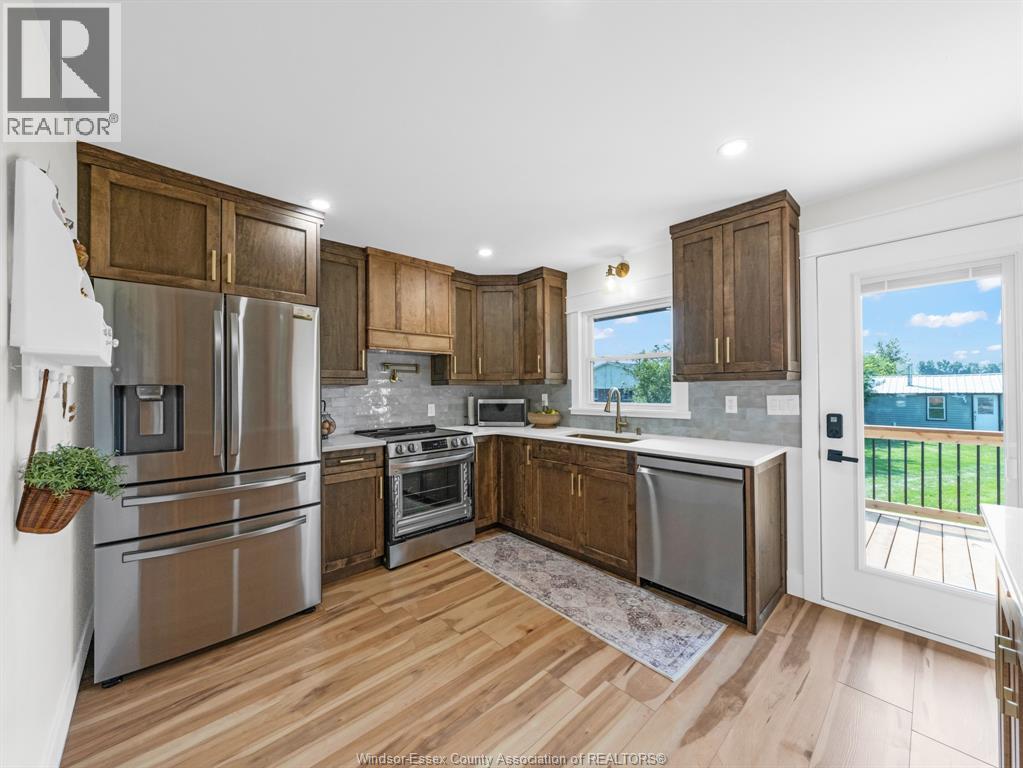 Photo 40 of 520 Mersea Rd 3, Leamington ON
