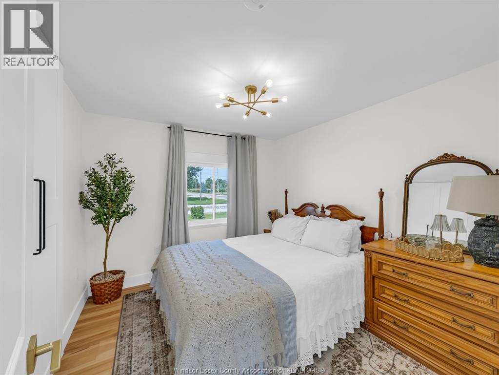 Photo 20 of 520 Mersea Rd 3, Leamington ON