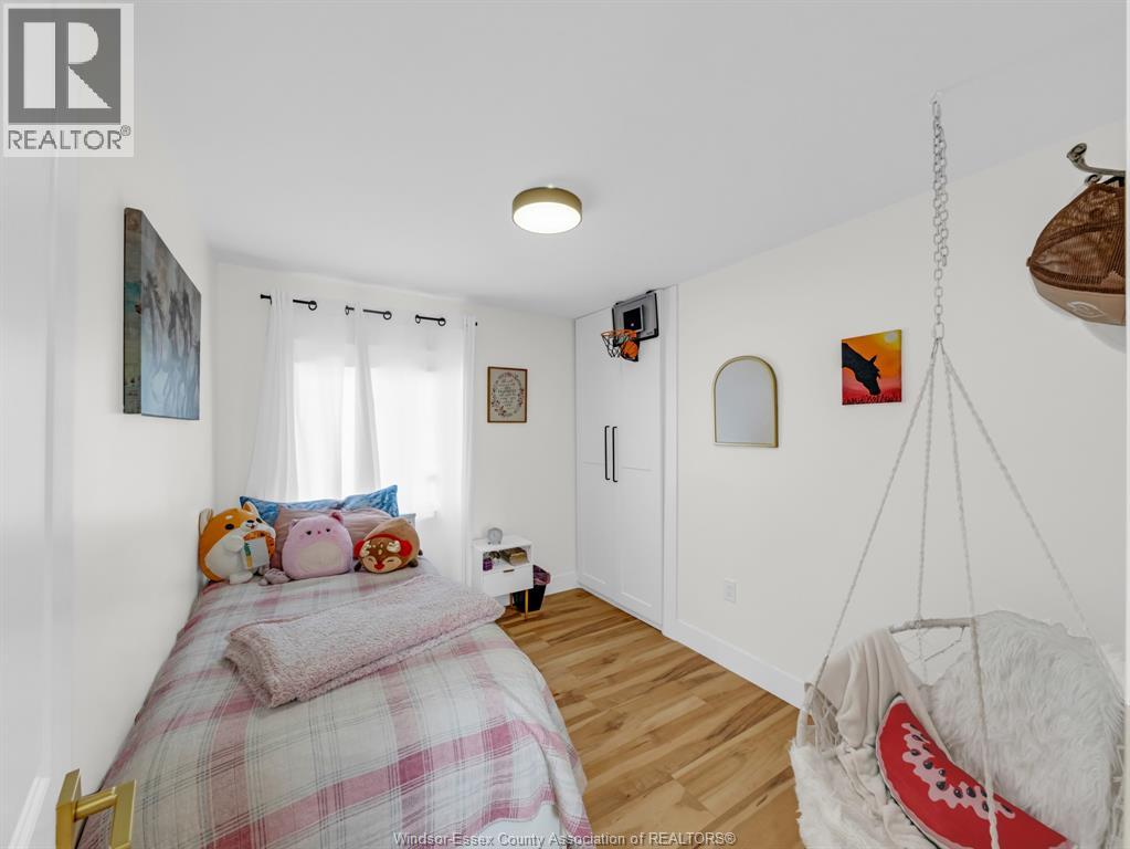 Photo 9 of 520 Mersea Rd 3, Leamington ON