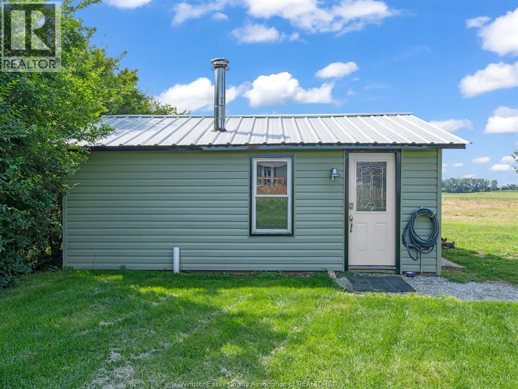 Photo 8 of 520 Mersea Rd 3, Leamington ON