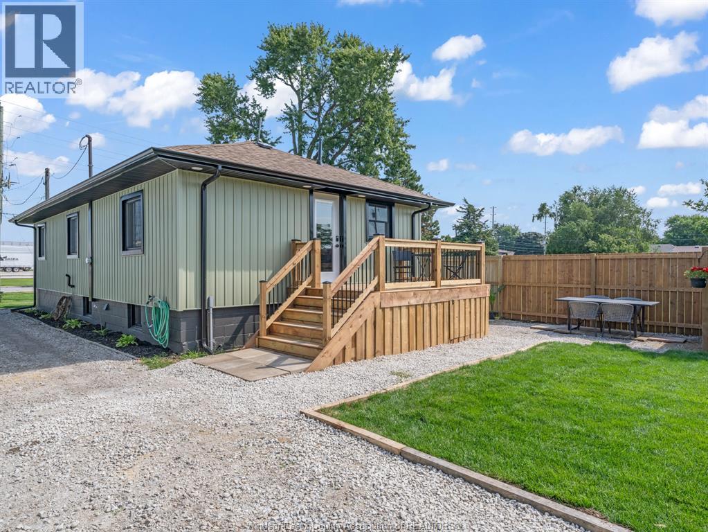 Photo 50 of 520 Mersea Rd 3, Leamington ON