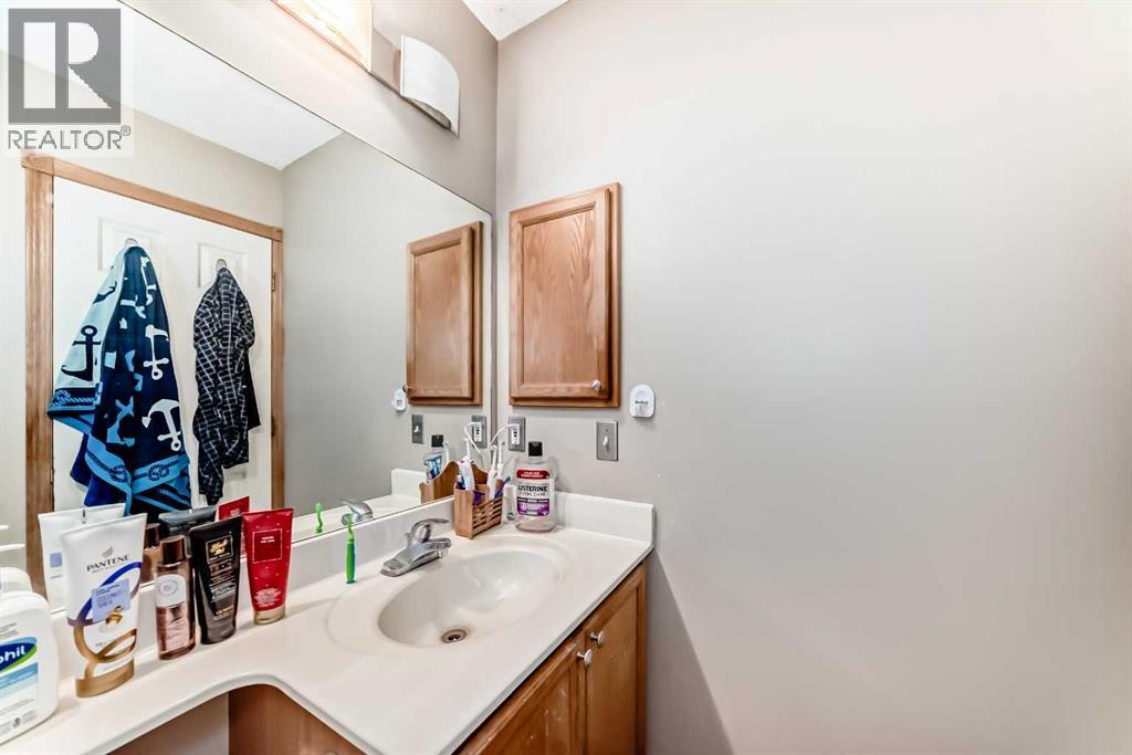 Single Family House for Sale in  Hidden Ranch Hill NW Hidden Valley Calgary 