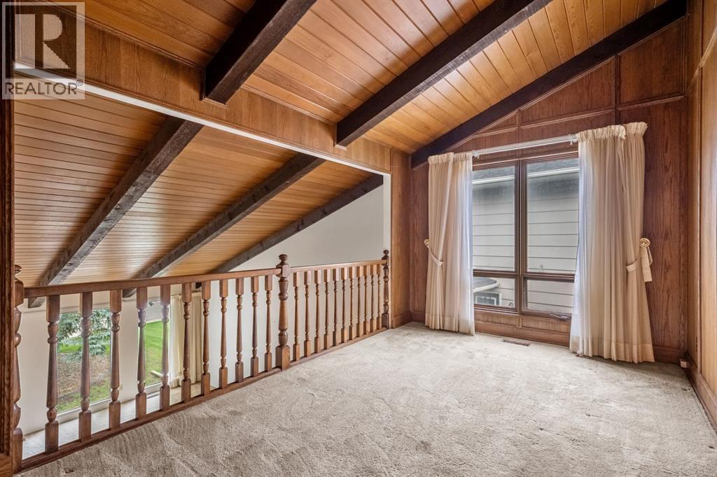Single Family House for Sale in  Lake Simcoe Crescent SE Lake Bonavista Calgary 