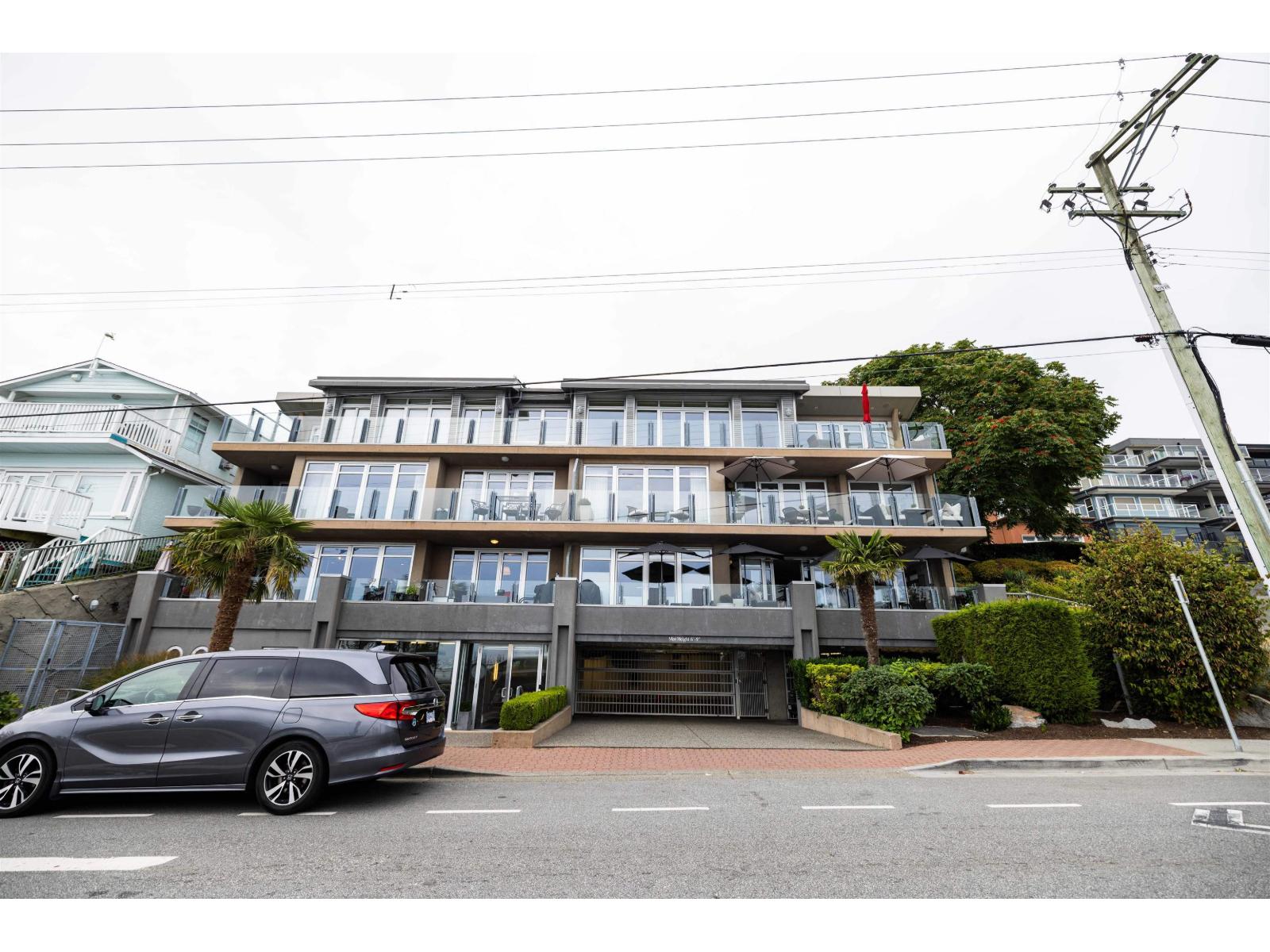 101 15097 MARINE DRIVE, White Rock