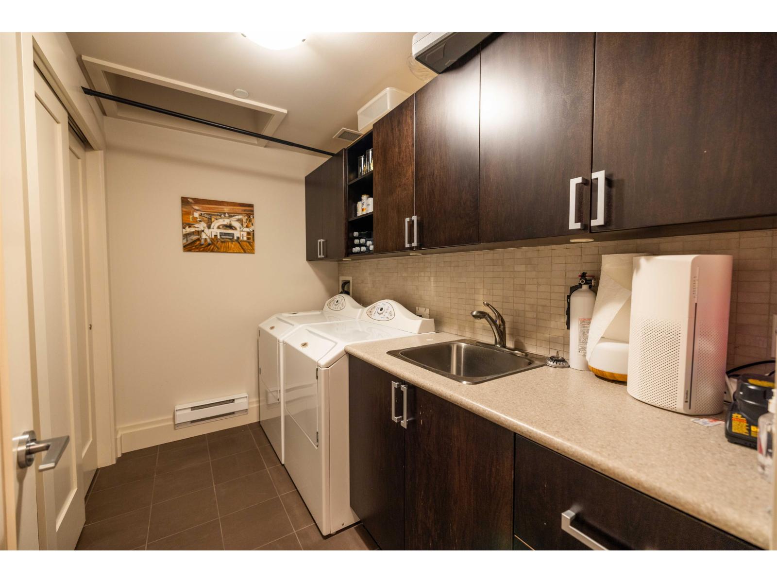 101 15097 MARINE DRIVE, White Rock