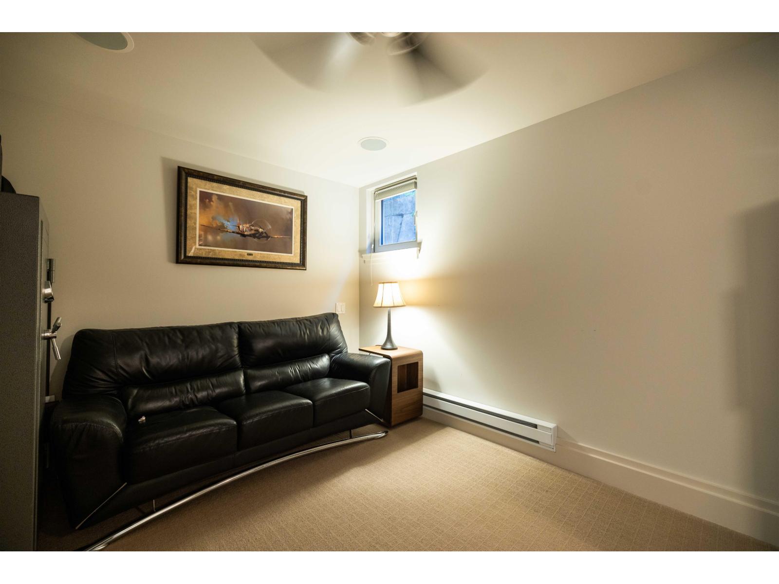 101 15097 MARINE DRIVE, White Rock