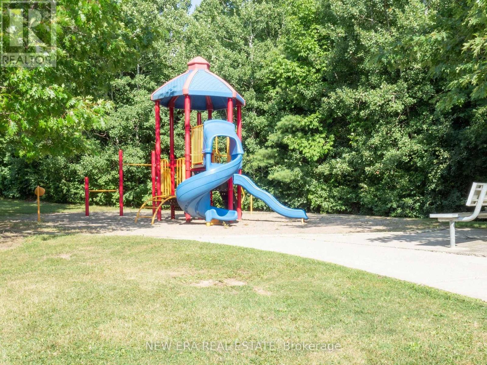 Photo 43 of 16 7360 Zinnia Place, Mississauga ON