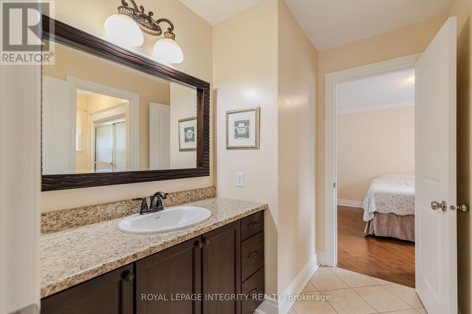 Photo 35 of 313 Eckerson Avenue, Ottawa ON