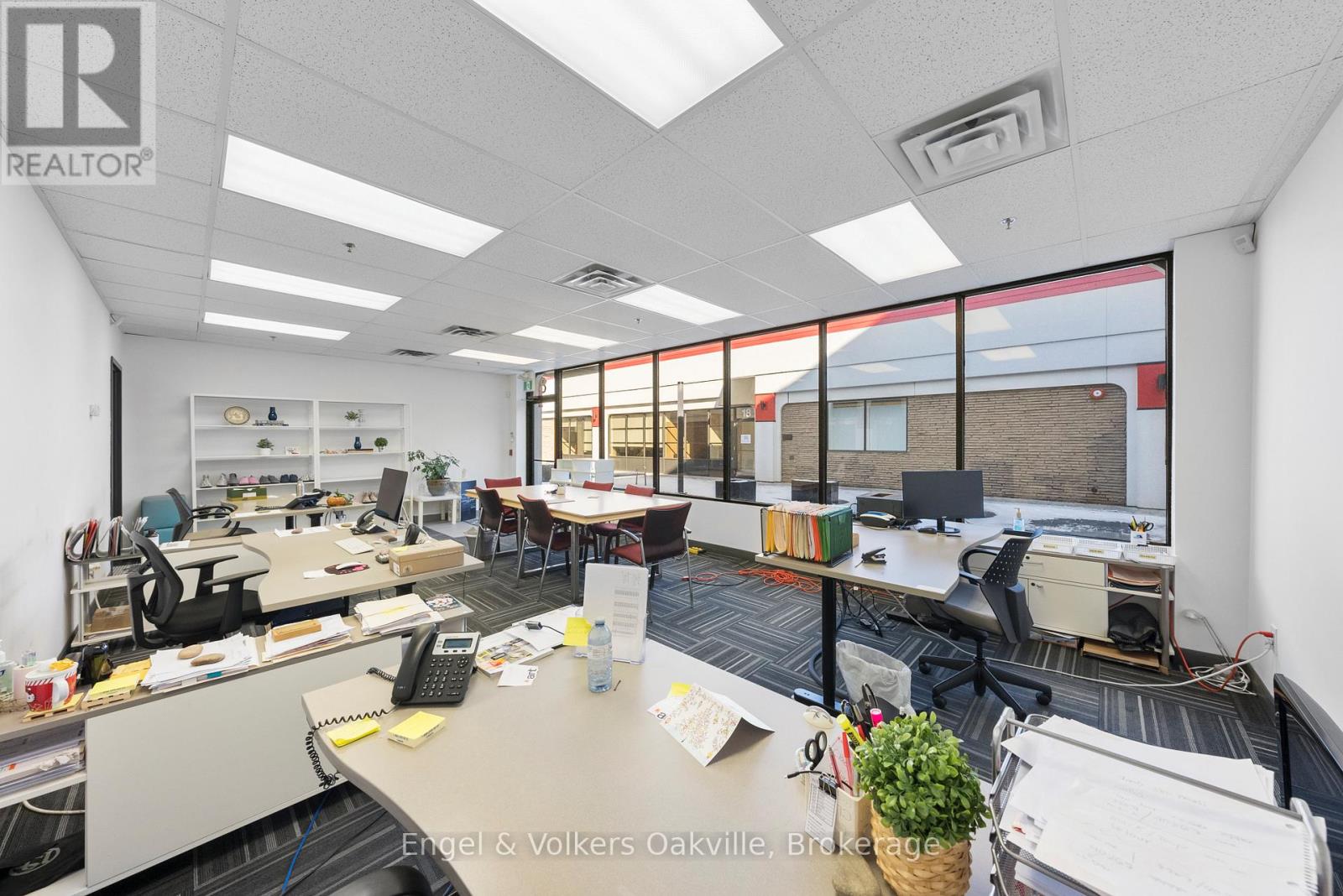 Photo 9 of 8 755 Queensway E, Mississauga ON
