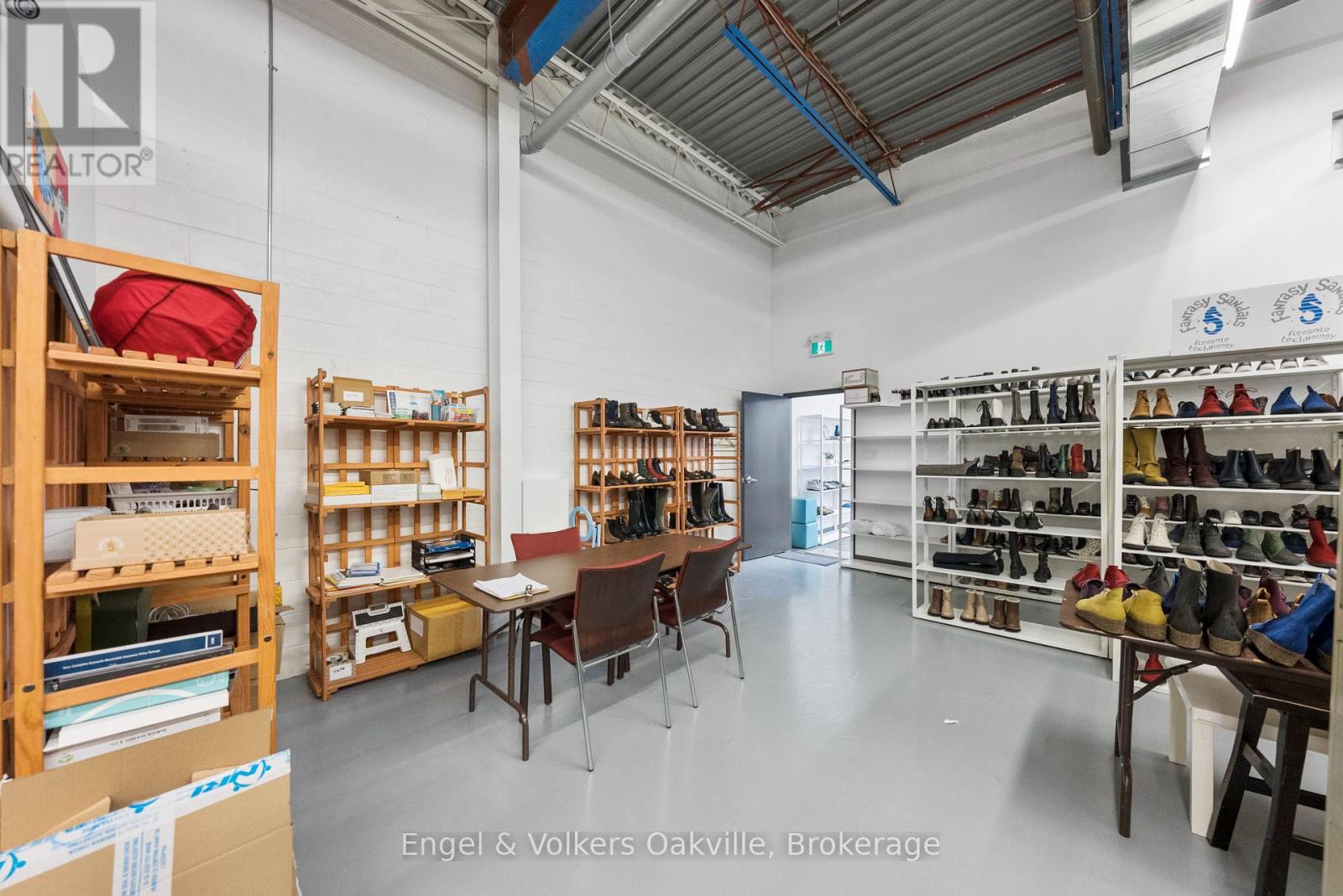 Photo 14 of 8 755 Queensway E, Mississauga ON