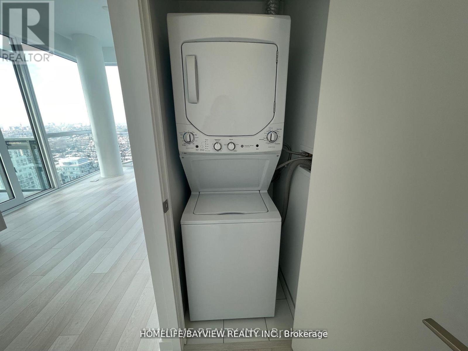 Photo 29 of 4308 39 Roehampton Avenue, Toronto ON