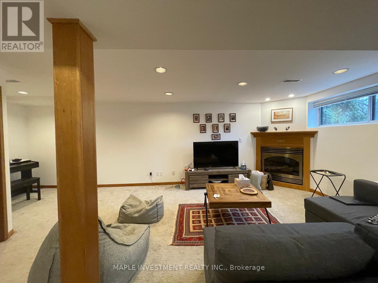 Photo 14 of 70 Broadpath Road, Toronto ON