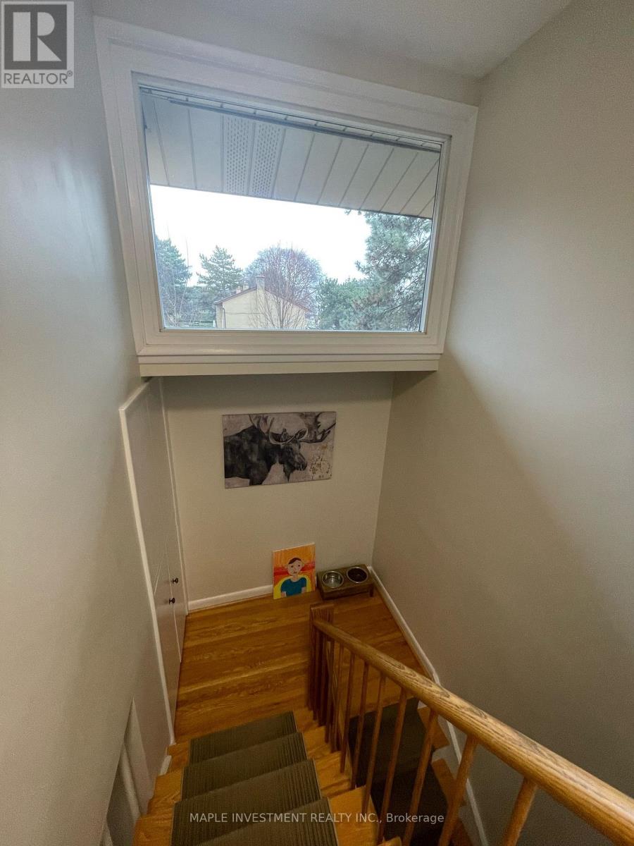 Photo 25 of 70 Broadpath Road, Toronto ON