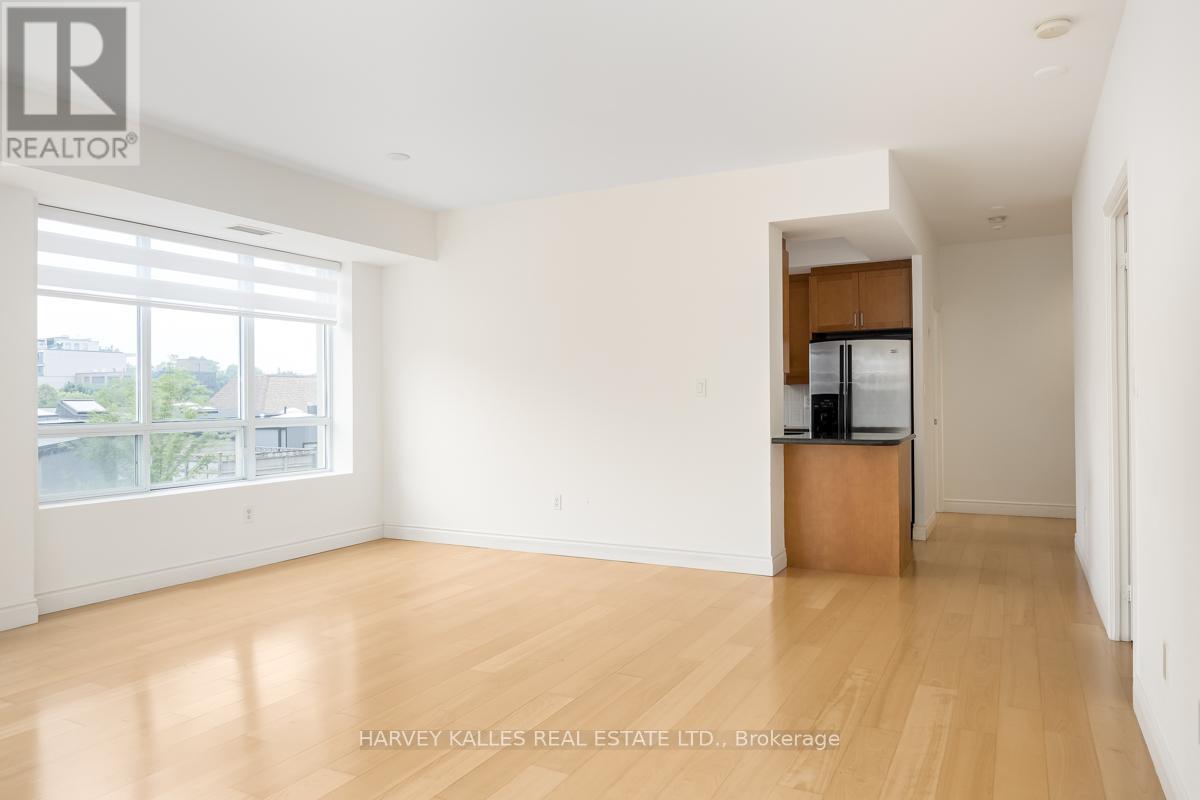Photo 25 of 302 77 Mcmurrich Street, Toronto ON
