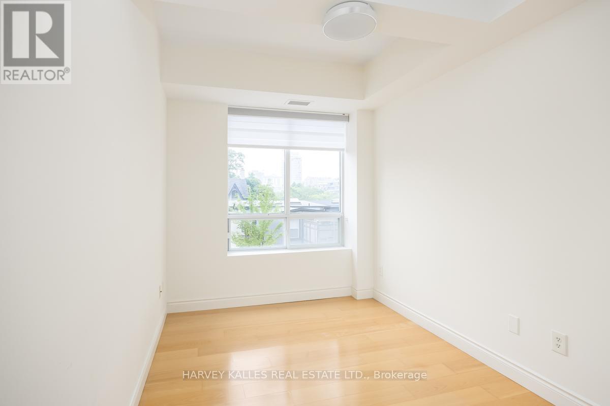 Photo 22 of 302 77 Mcmurrich Street, Toronto ON