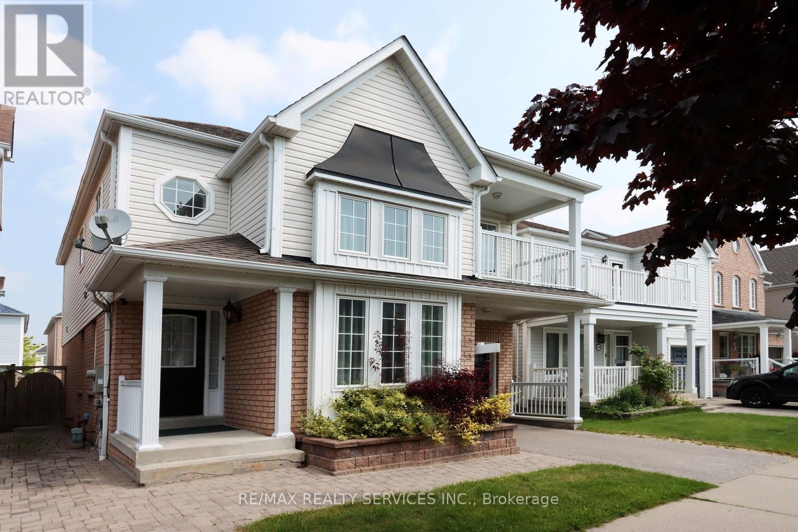 Photo 13 of 28 Hoile Drive, Ajax ON