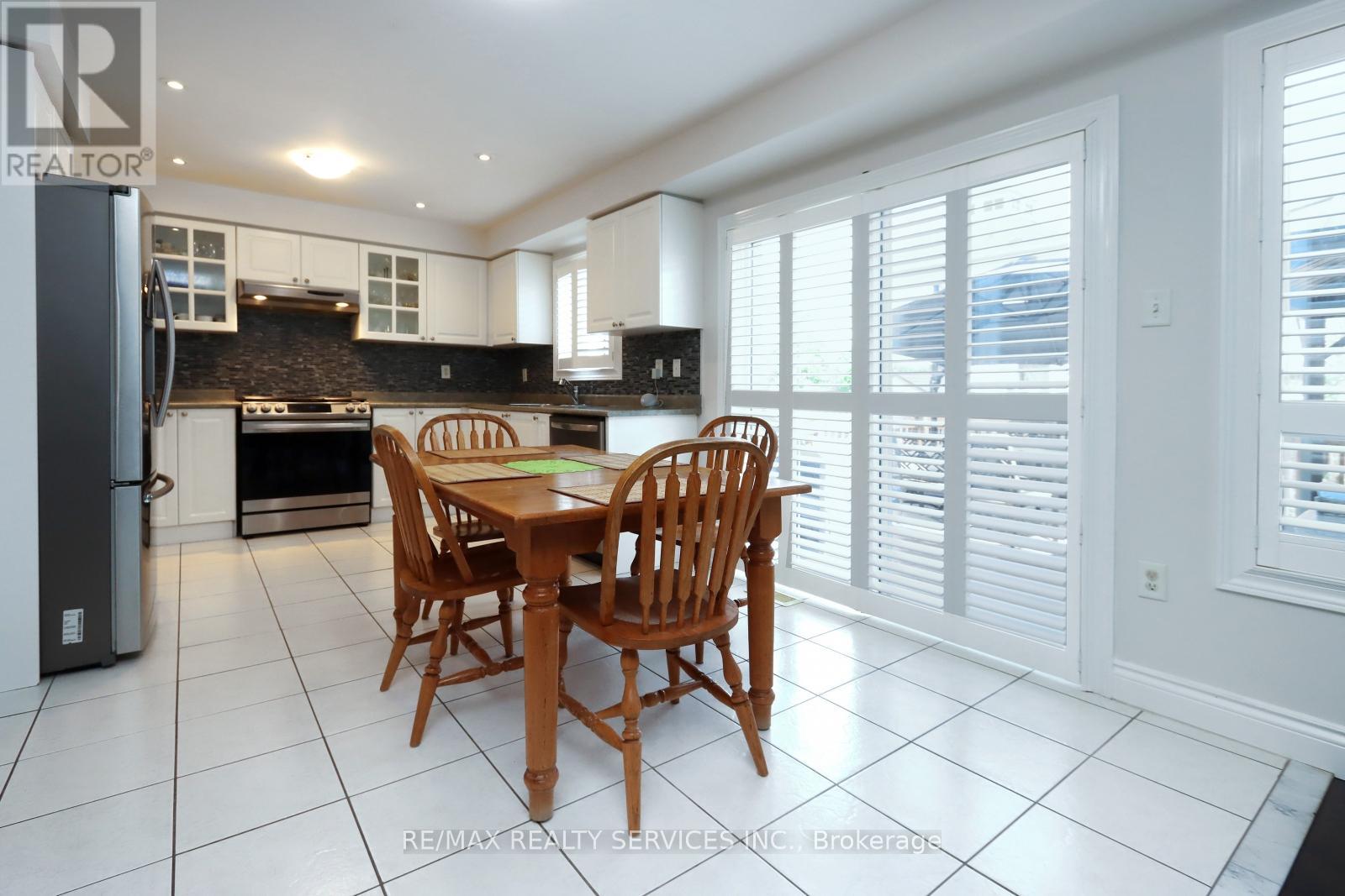 Photo 1 of 28 Hoile Drive, Ajax ON