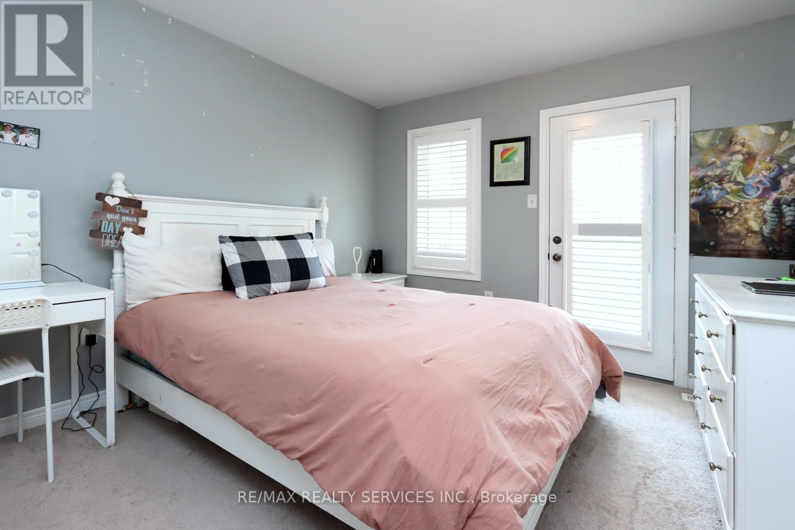 Photo 6 of 28 Hoile Drive, Ajax ON