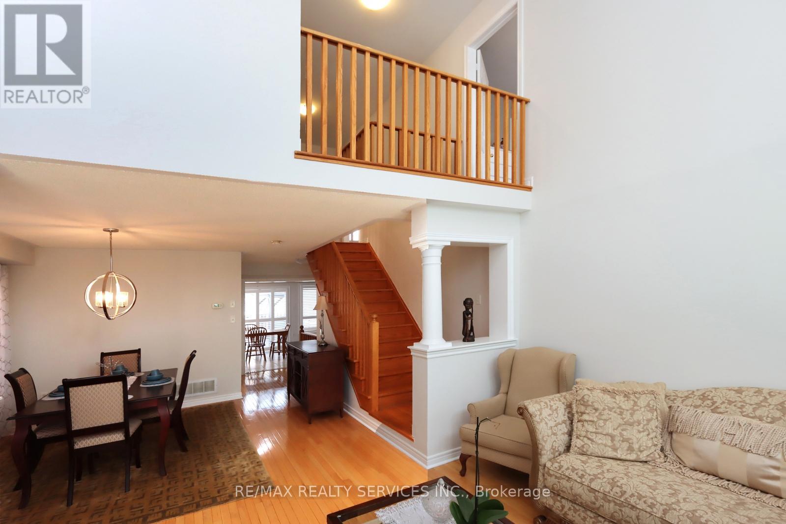 Photo 19 of 28 Hoile Drive, Ajax ON