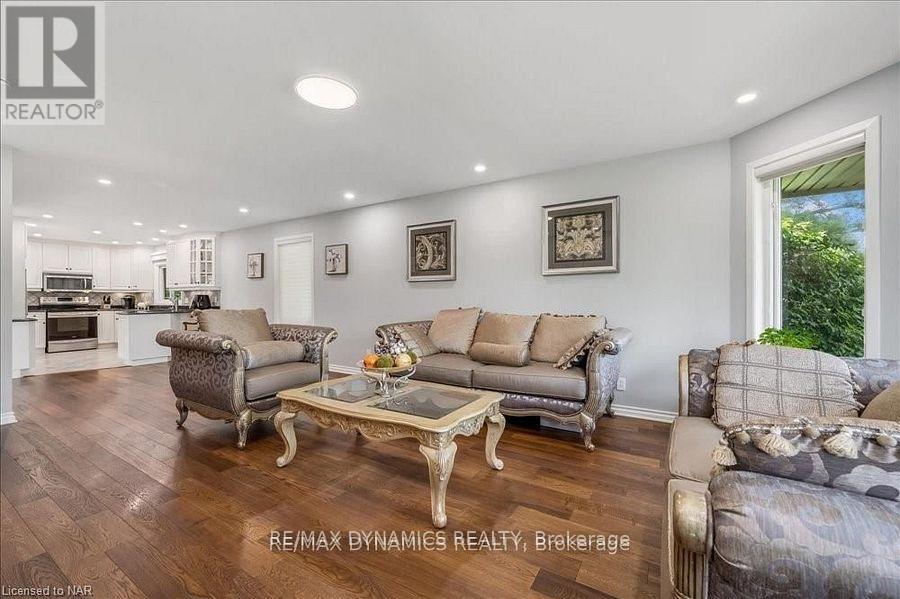 Photo 10 of 15842 Niagara River Parkway E, Niagaraonthelake ON