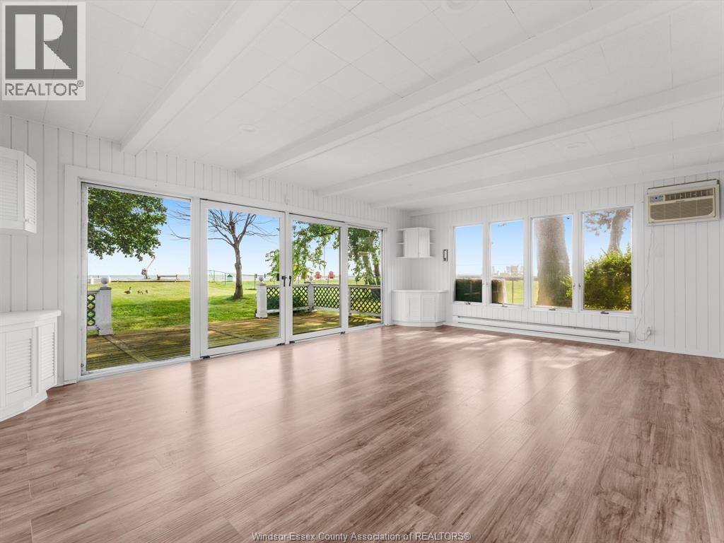 Photo 8 of 13050 Riverside Drive East, Tecumseh ON