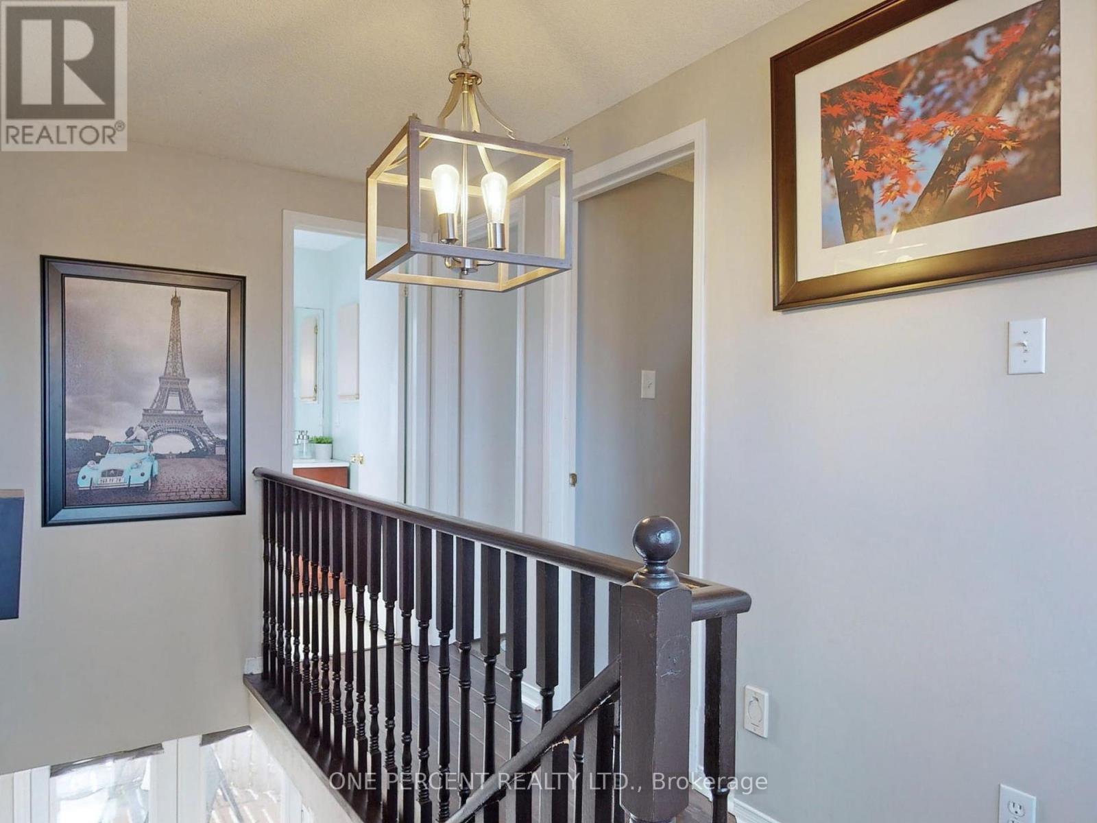 Photo 16 of 56 32 Brandy Lane Way, Newmarket ON