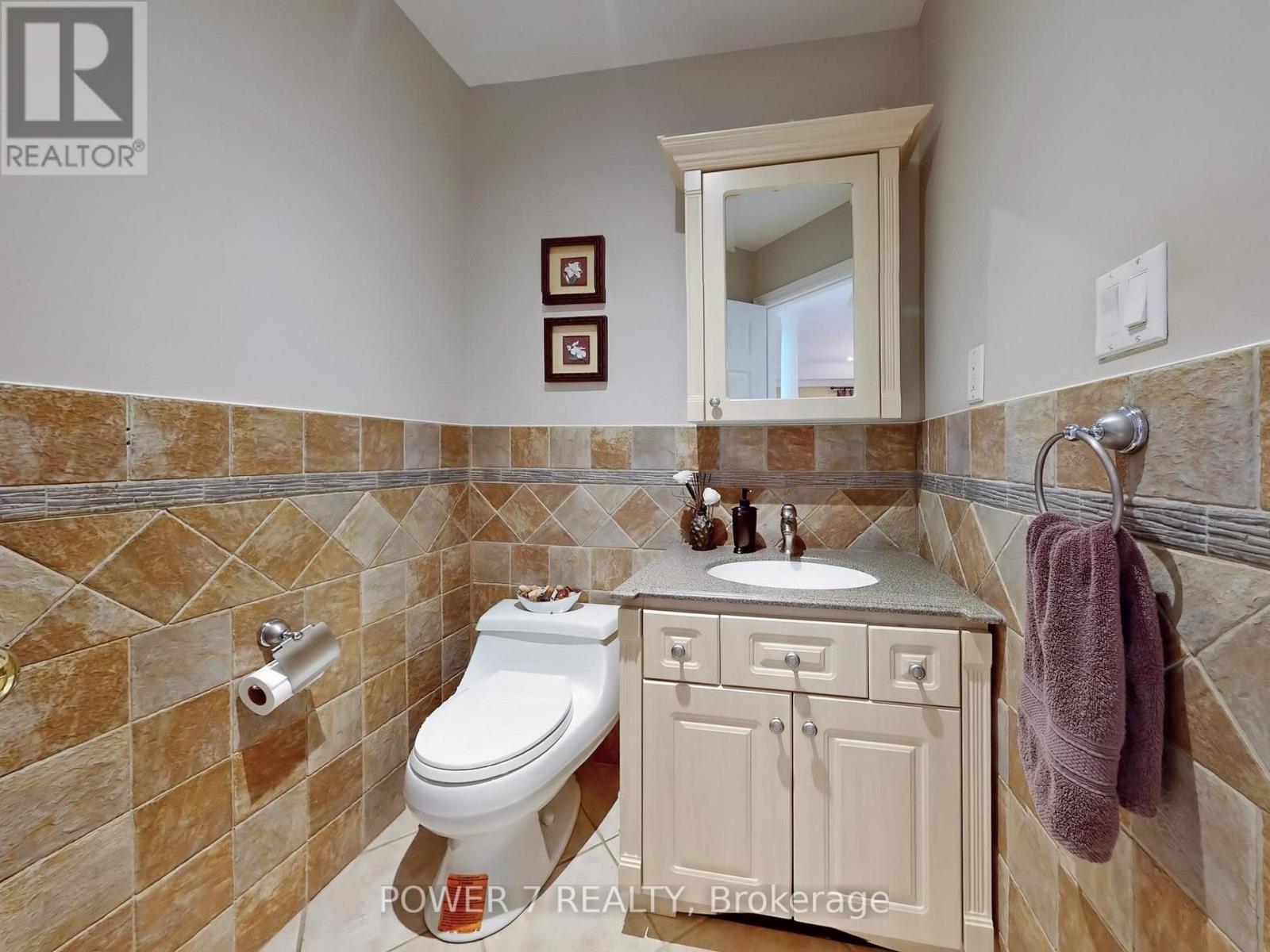 Photo 20 of 123 Macrill Road, Markham ON