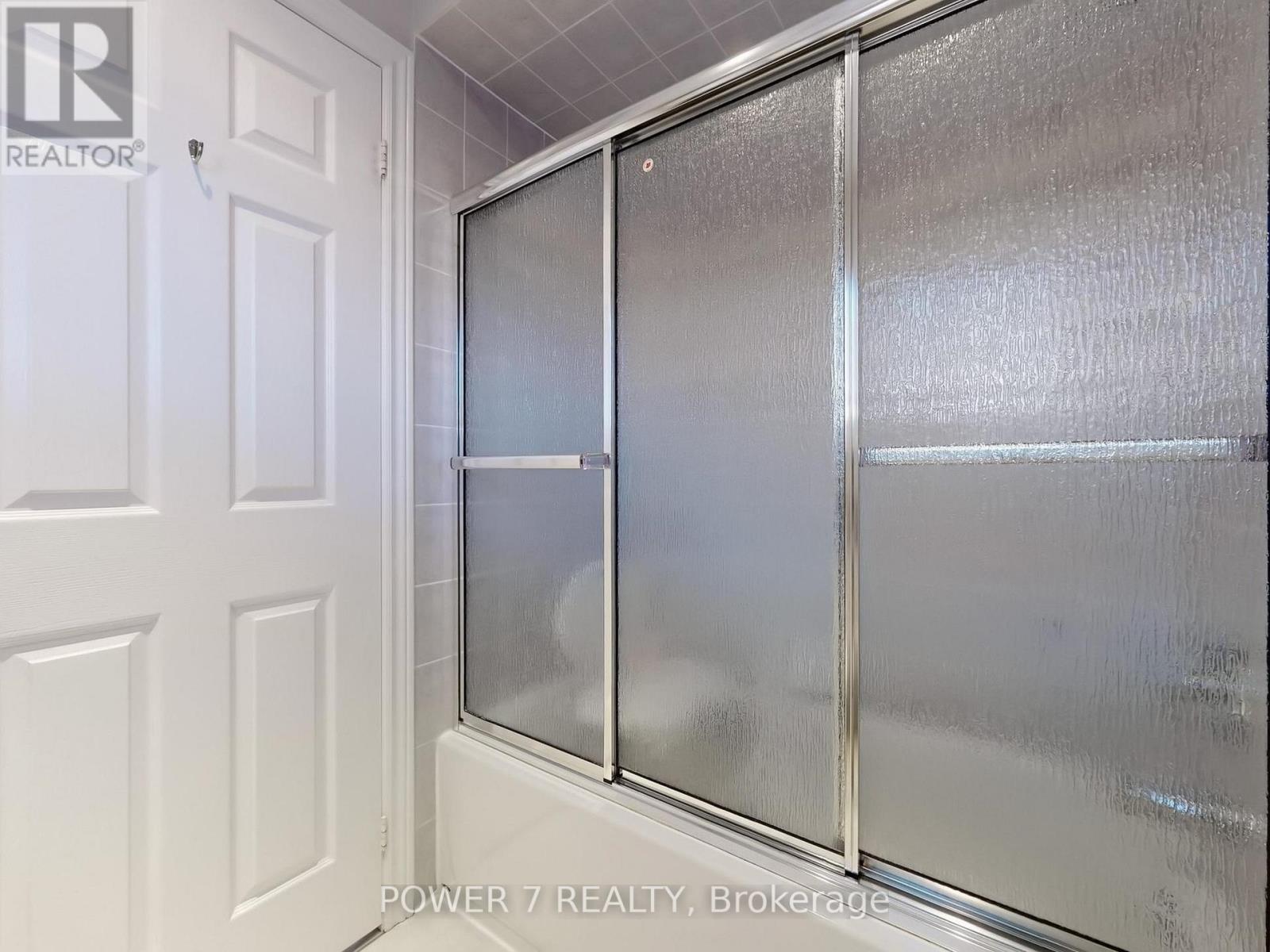 Photo 29 of 123 Macrill Road, Markham ON