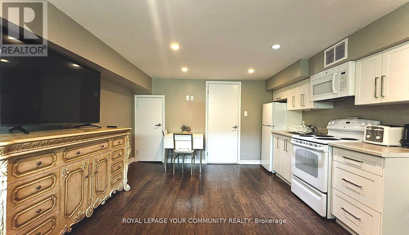 Photo 11 of Basement 2 253 Alsace Road, Richmond Hill ON