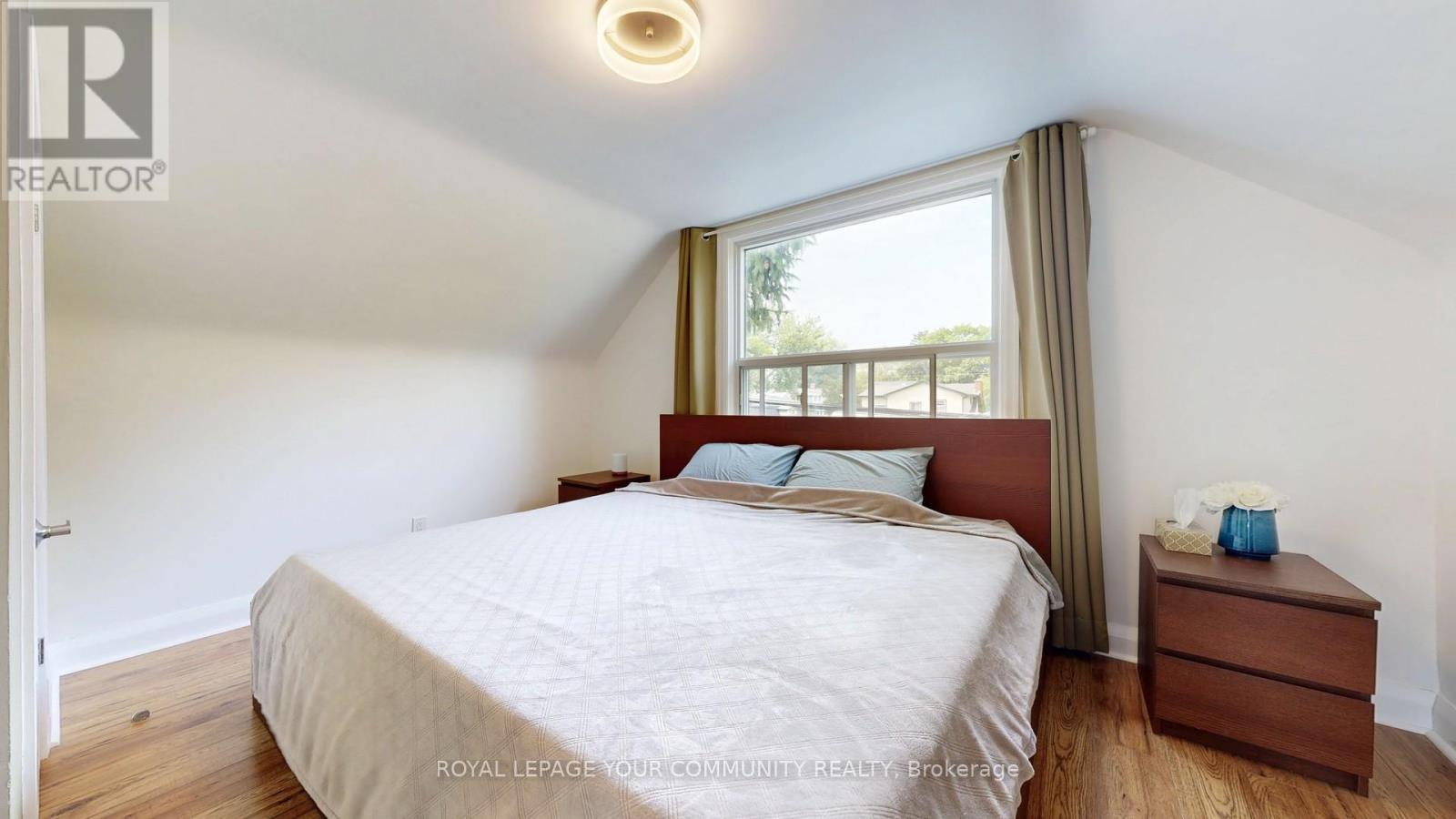 Photo 20 of 44 Reaman Street, Richmond Hill ON