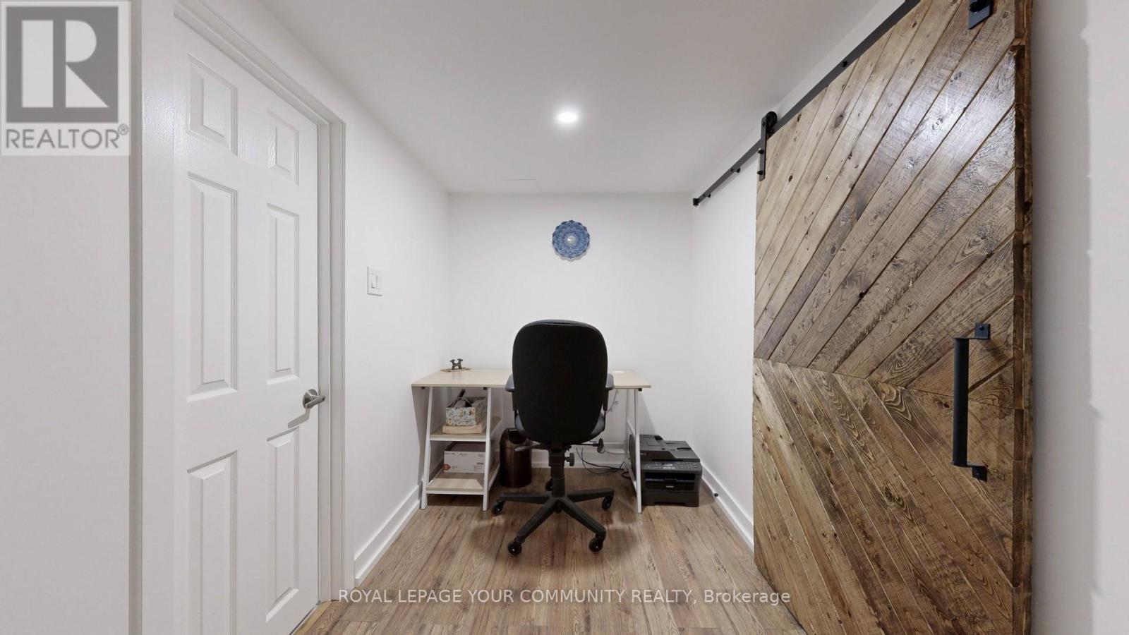 Photo 14 of 44 Reaman Street, Richmond Hill ON