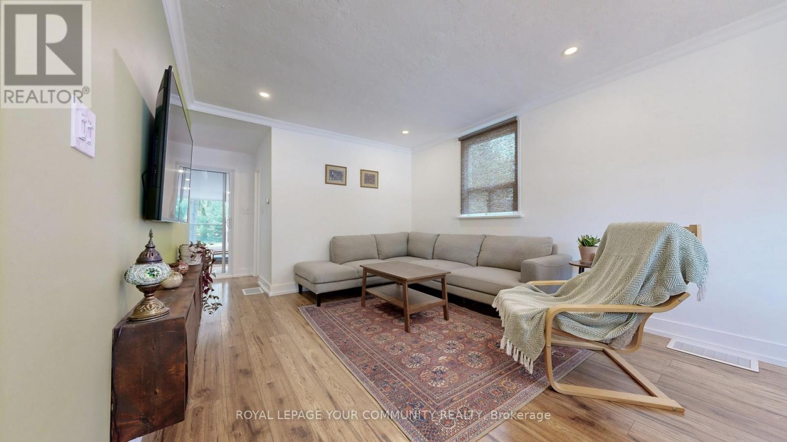 Photo 21 of 44 Reaman Street, Richmond Hill ON