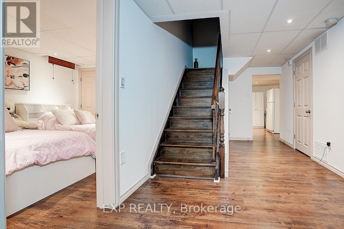 Photo 7 of 14 Prince Drive, Bradford West Gwillimbury ON