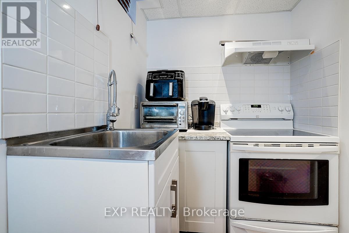 Photo 1 of 14 Prince Drive, Bradford West Gwillimbury ON