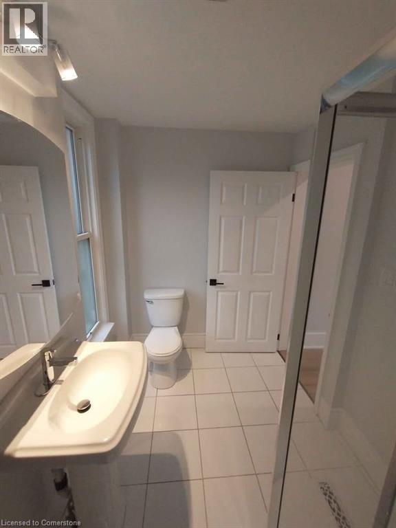 Photo 18 of 102 Grant Avenue, Hamilton ON