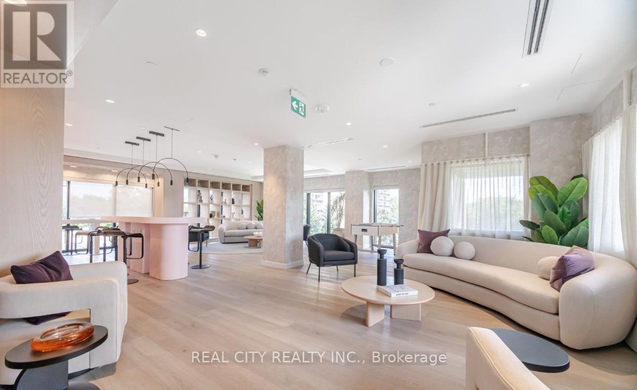 Photo 4 of 1005 86 Dundas Street, Mississauga ON