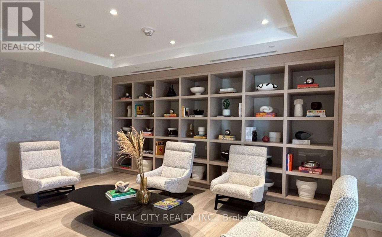 Photo 7 of 1005 86 Dundas Street, Mississauga ON