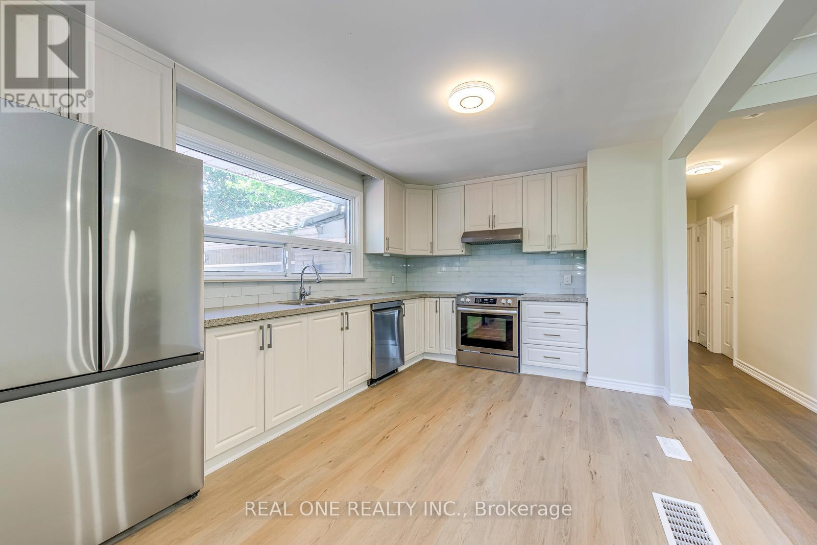 Photo 34 of Main 173 Hampton Heath Road, Burlington ON
