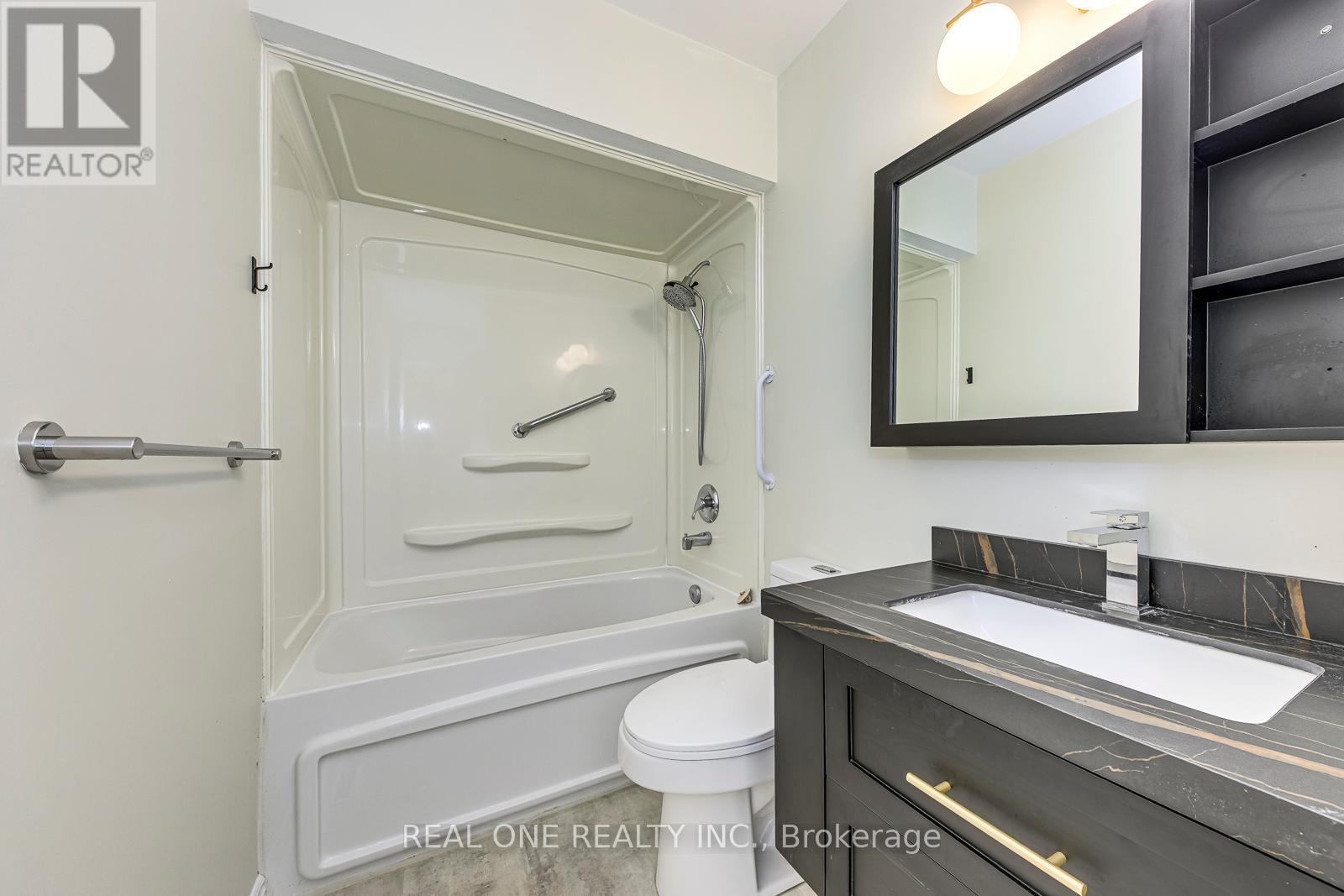Photo 33 of Main 173 Hampton Heath Road, Burlington ON