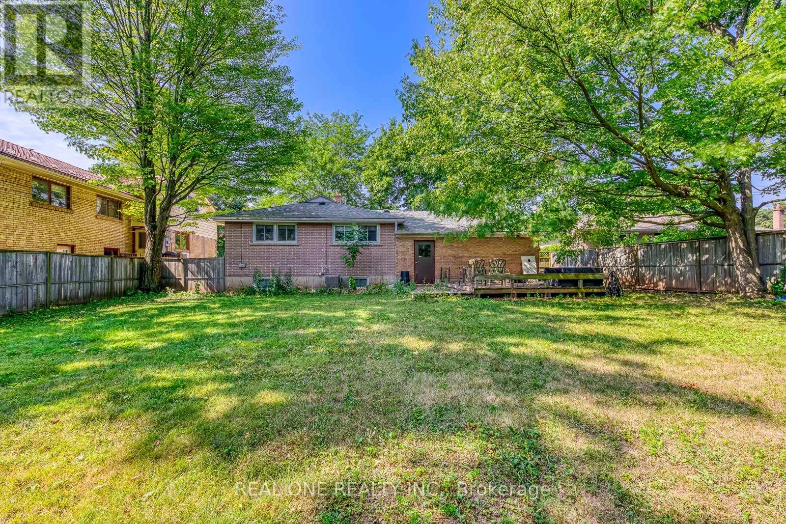 Photo 18 of Main 173 Hampton Heath Road, Burlington ON