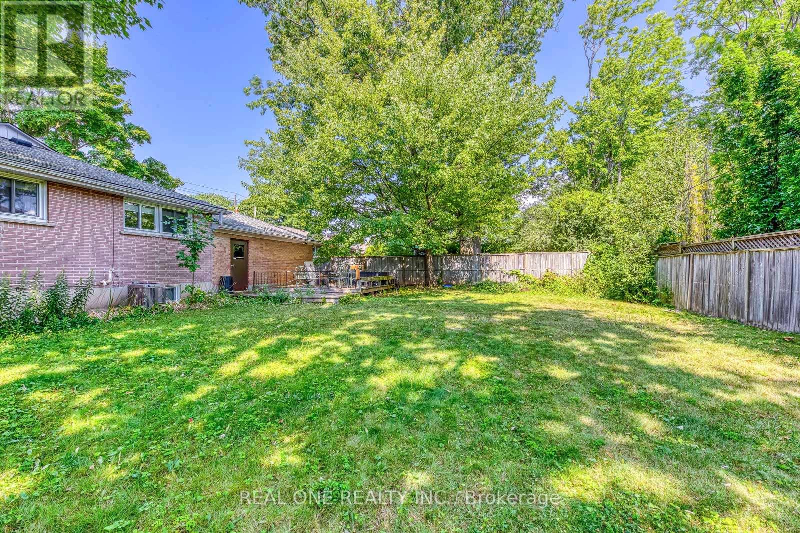 Photo 37 of Main 173 Hampton Heath Road, Burlington ON