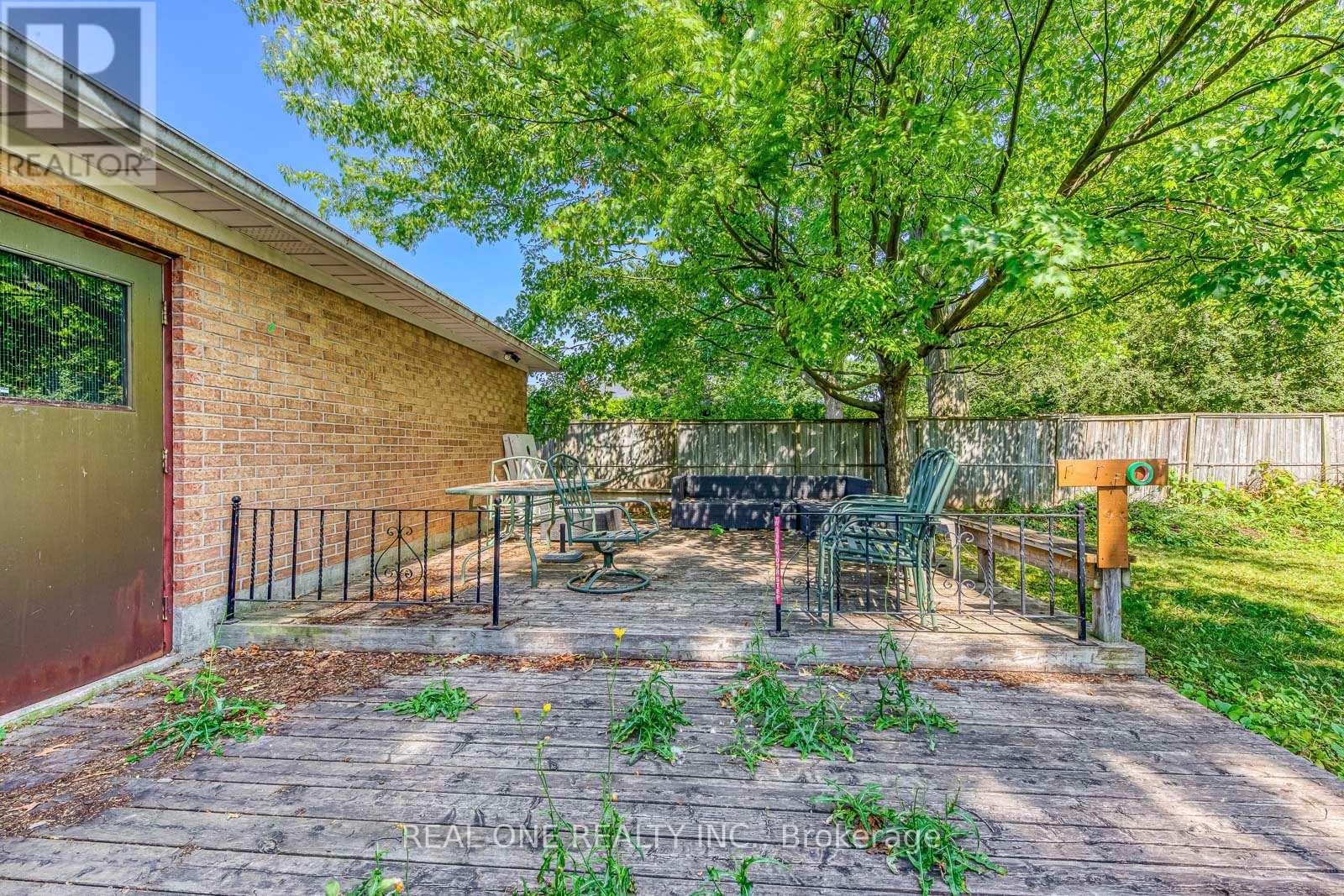 Photo 36 of Main 173 Hampton Heath Road, Burlington ON