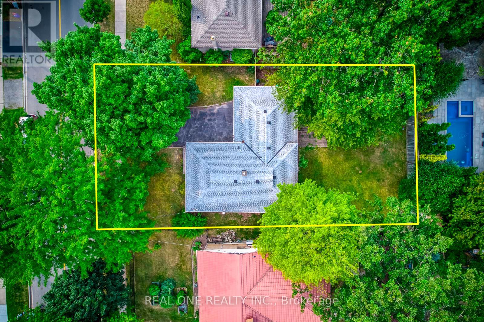 Photo 8 of Main 173 Hampton Heath Road, Burlington ON