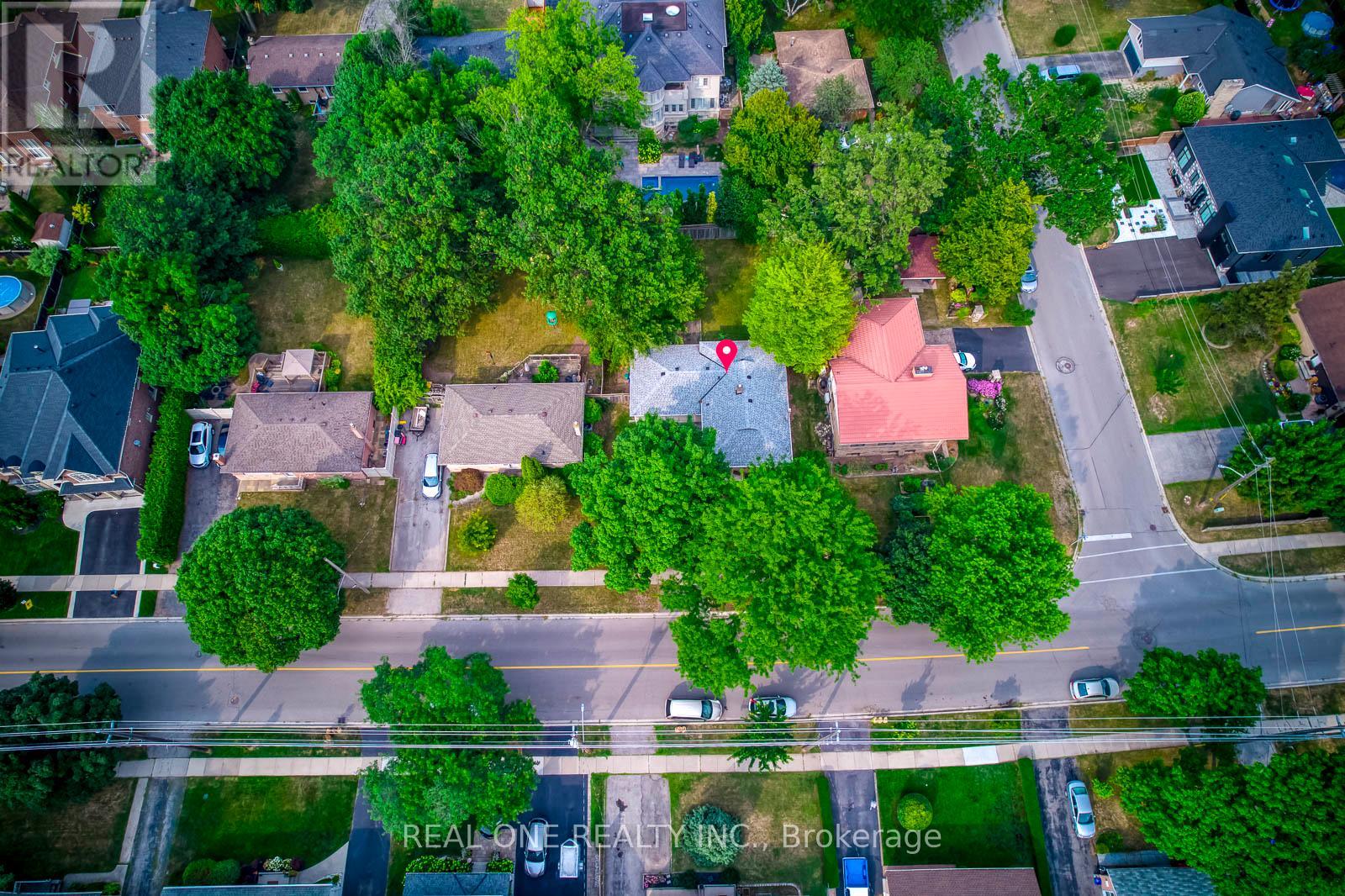 Photo 10 of Main 173 Hampton Heath Road, Burlington ON