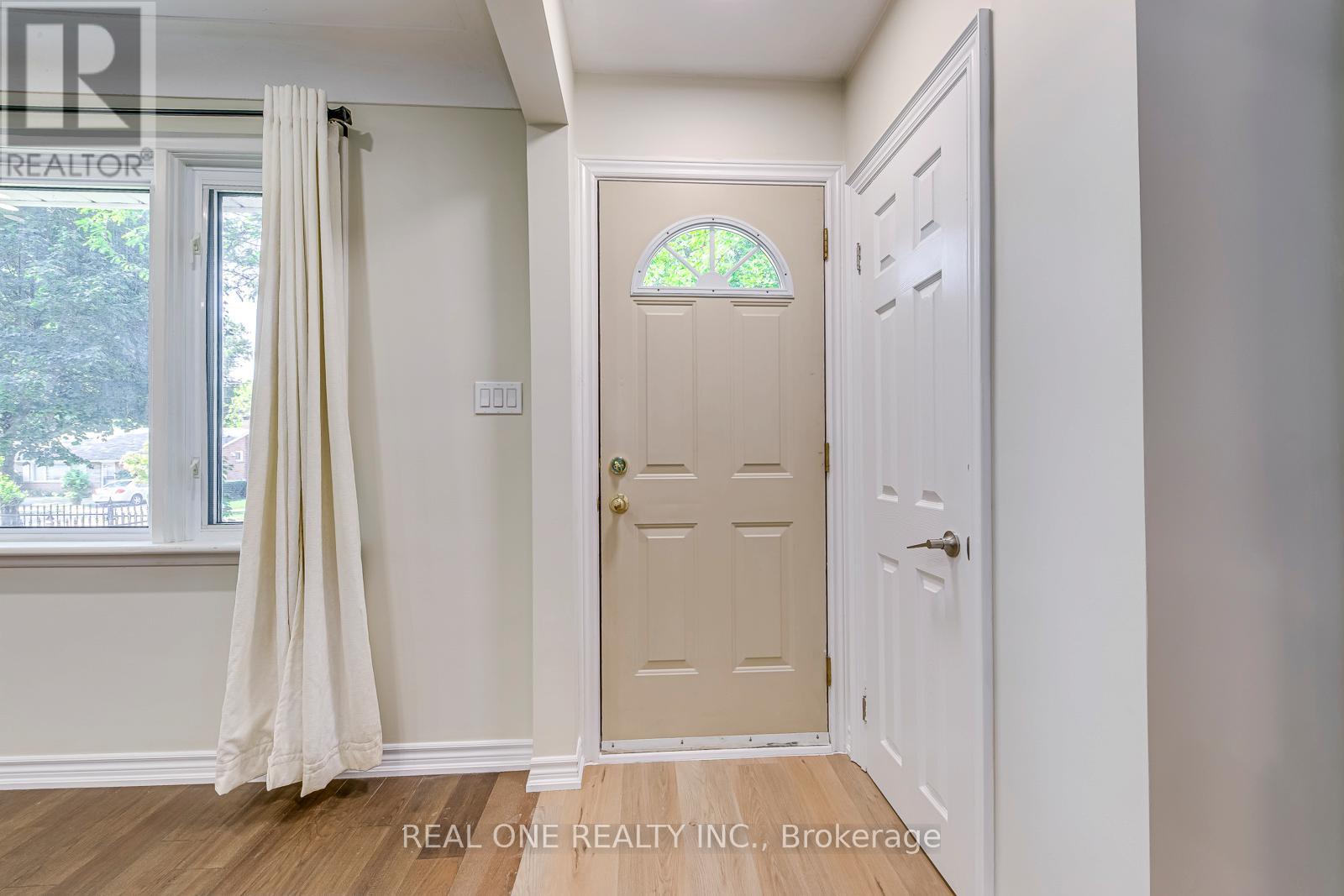 Photo 35 of Main 173 Hampton Heath Road, Burlington ON