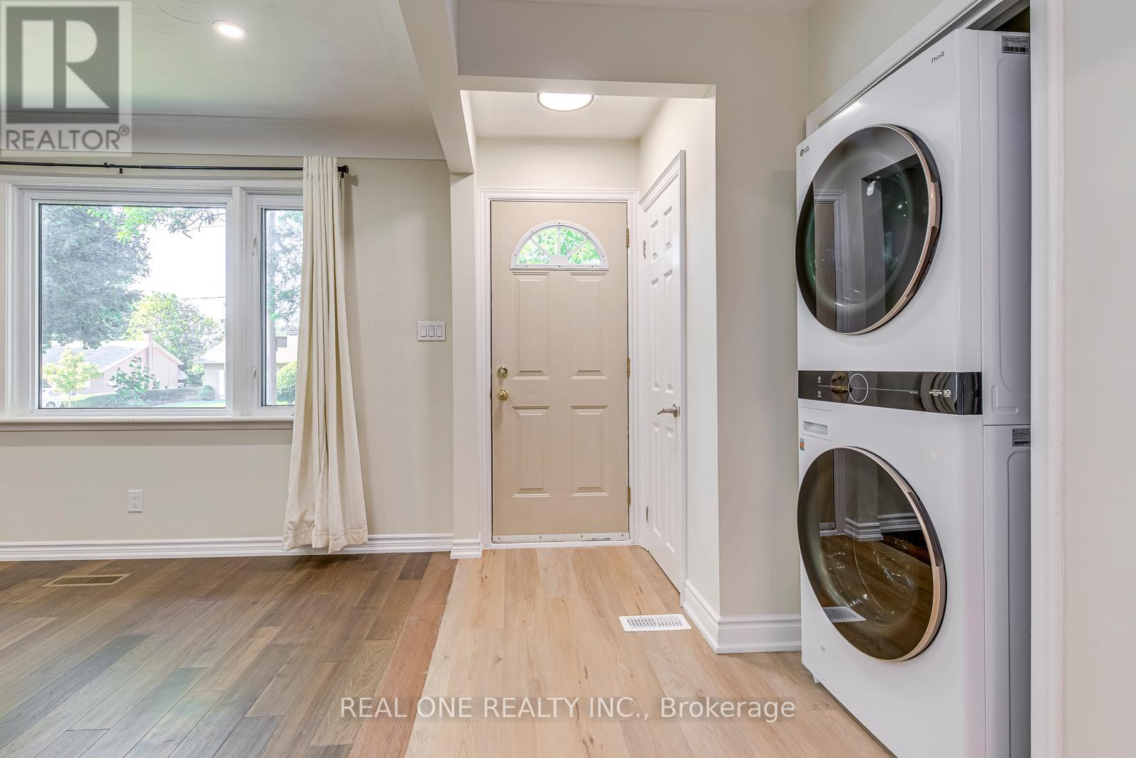 Photo 6 of Main 173 Hampton Heath Road, Burlington ON