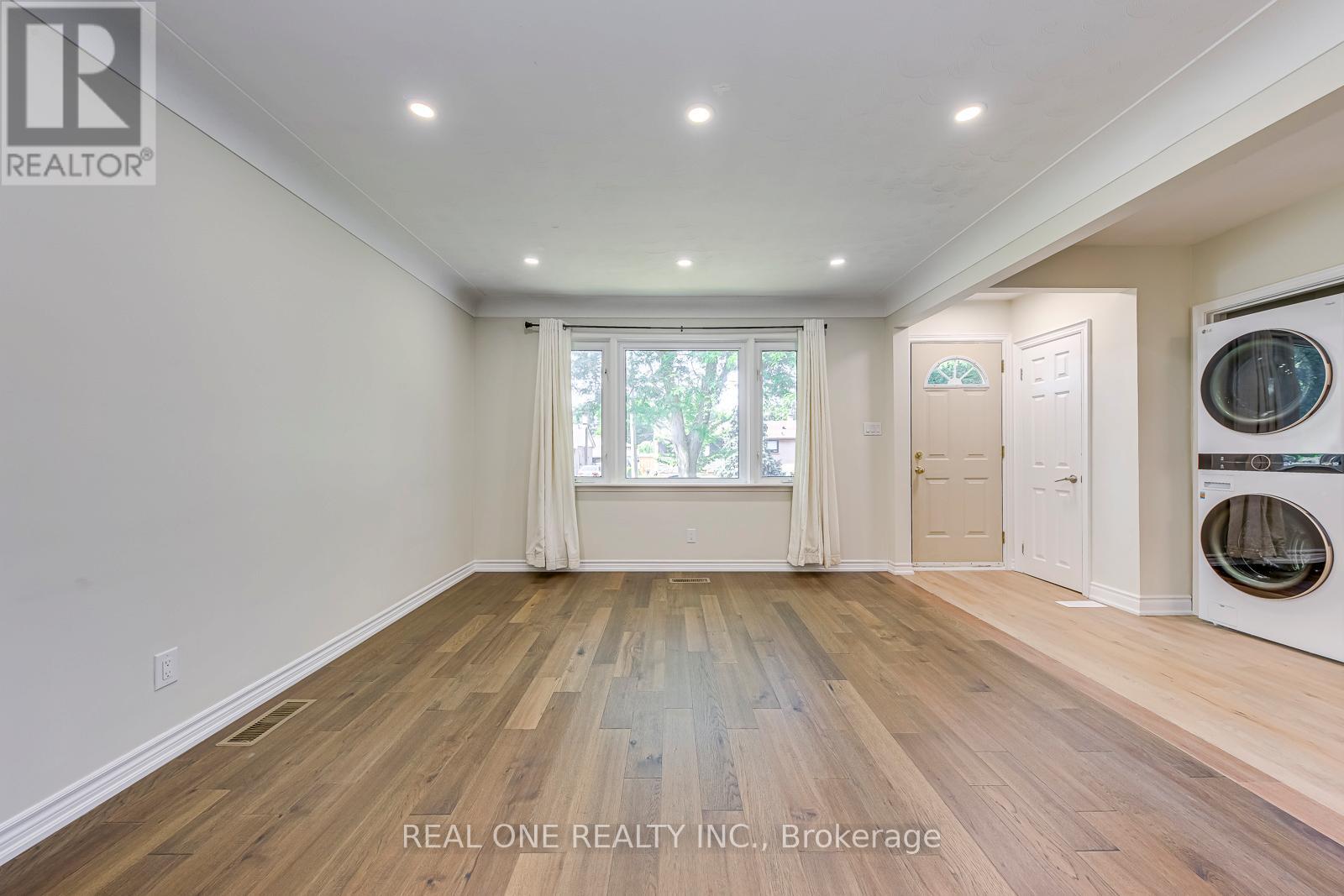 Photo 31 of Main 173 Hampton Heath Road, Burlington ON