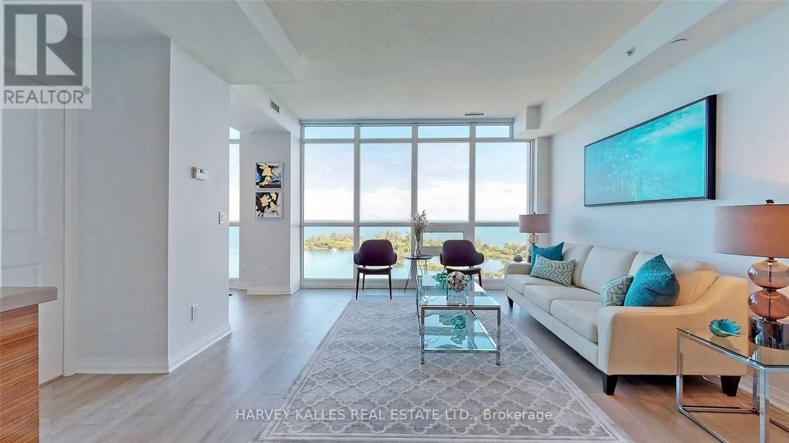 Photo 6 of 1403 59 Annie Craig Drive, Toronto ON