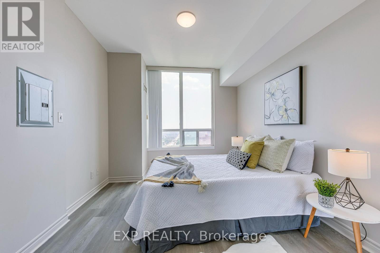 Photo 21 of 2303 3504 Hurontario Street, Mississauga ON