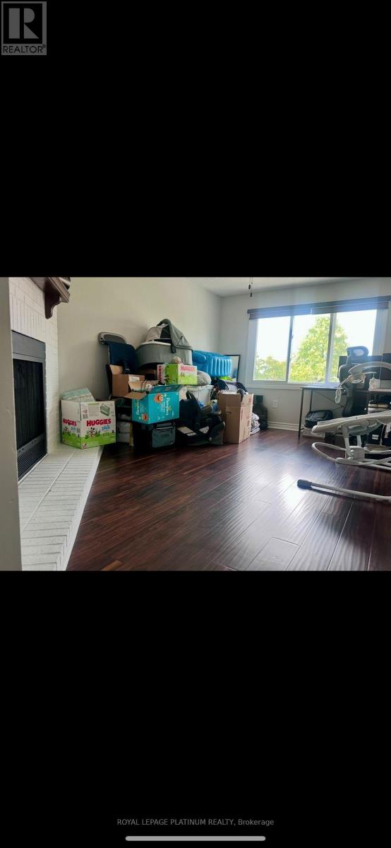 Photo 14 of 112 Cutters Crescent, Brampton ON